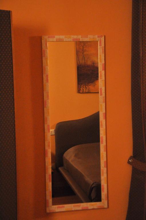 B&B Al Canto Del Cavour ปิสโตยา ห้อง รูปภาพ