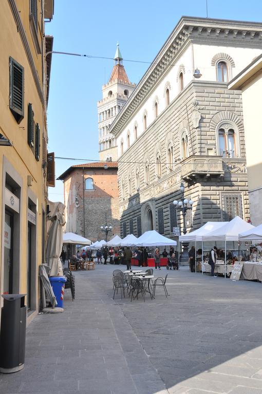 B&B Al Canto Del Cavour ปิสโตยา ภายนอก รูปภาพ