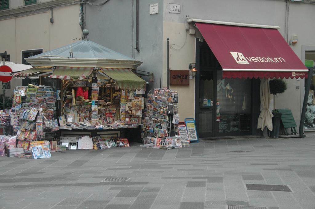 B&B Al Canto Del Cavour ปิสโตยา ภายนอก รูปภาพ