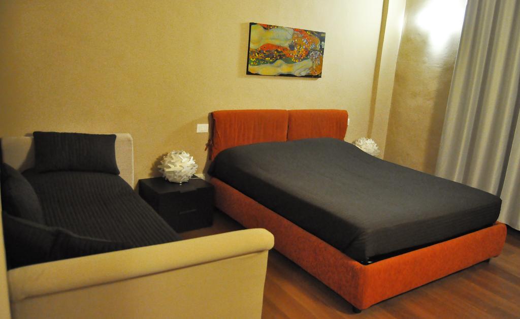 B&B Al Canto Del Cavour ปิสโตยา ห้อง รูปภาพ