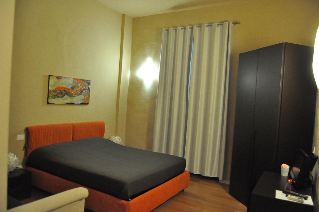 B&B Al Canto Del Cavour ปิสโตยา ห้อง รูปภาพ