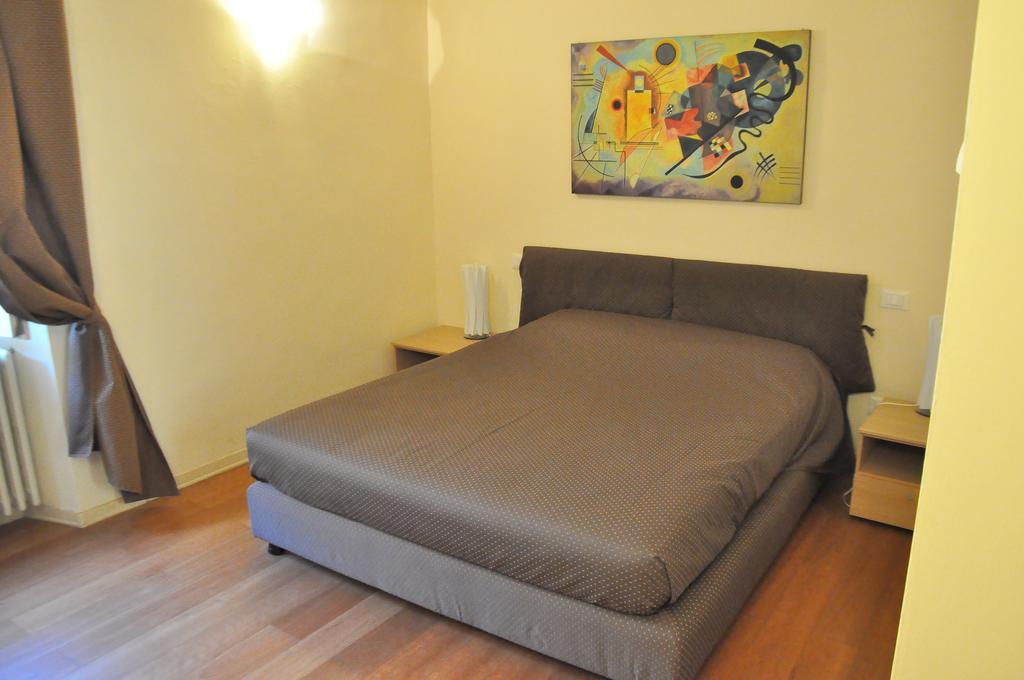 B&B Al Canto Del Cavour ปิสโตยา ภายนอก รูปภาพ