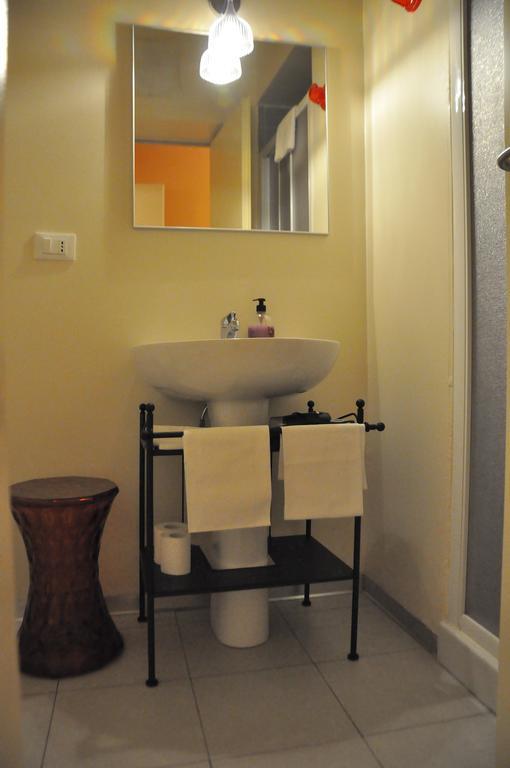 B&B Al Canto Del Cavour ปิสโตยา ภายนอก รูปภาพ